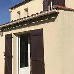 Bora بيت للعطل بزييه