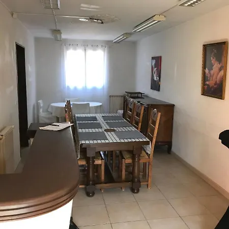 Semesterbostad Bora *